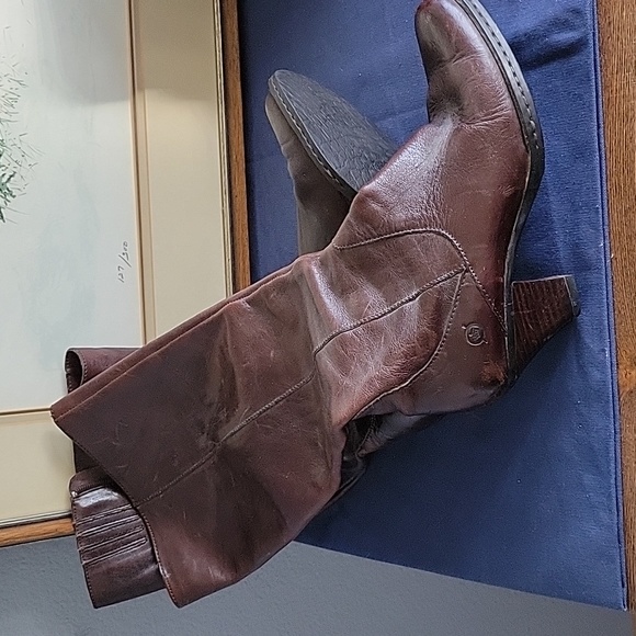 Born tall boots - Picture 1 of 6